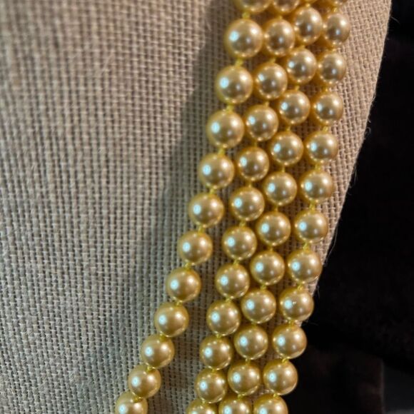 Golden Shell Pearl Endless Necklace 100” - Picture 3 of 12